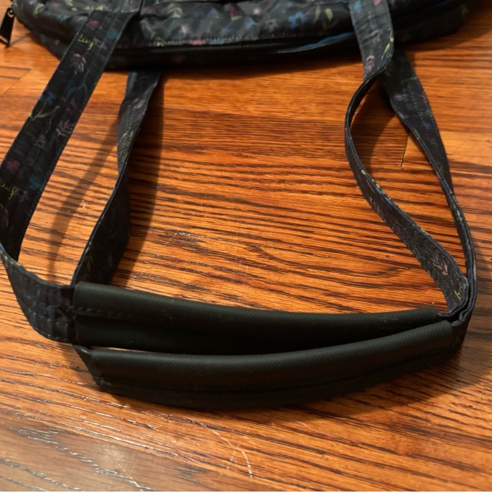 Lug Sprinter North/South Tote Black with floral pattern - Picture 10 of 10